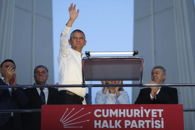 Özgür Özel'den Bakırköy'de Birlik Mesajı