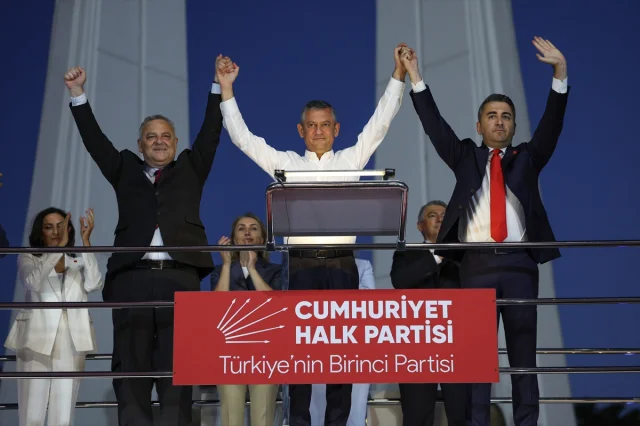 Özgür Özel'den Bakırköy'de Birlik Mesajı