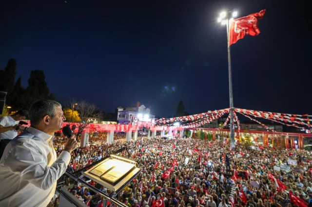 Özgür Özel'den Bakırköy'de Birlik Mesajı