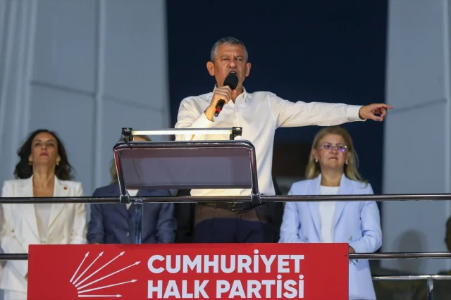 Özgür Özel'den Bakırköy'de Birlik Mesajı