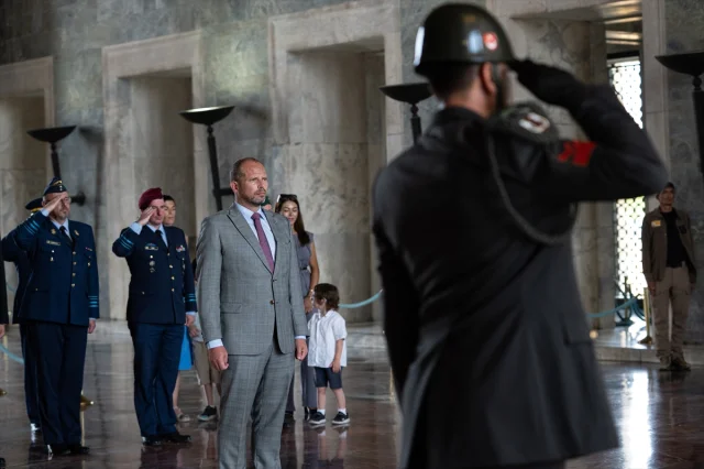Belçika Savunma Bakanı Francken'in Anıtkabir Ziyareti