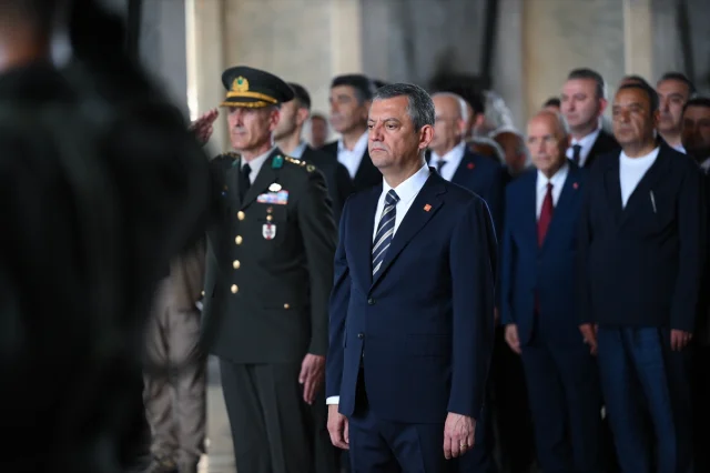 Lozan'ın 102. Yılında Anıtkabir'de Anlamlı Ziyaret