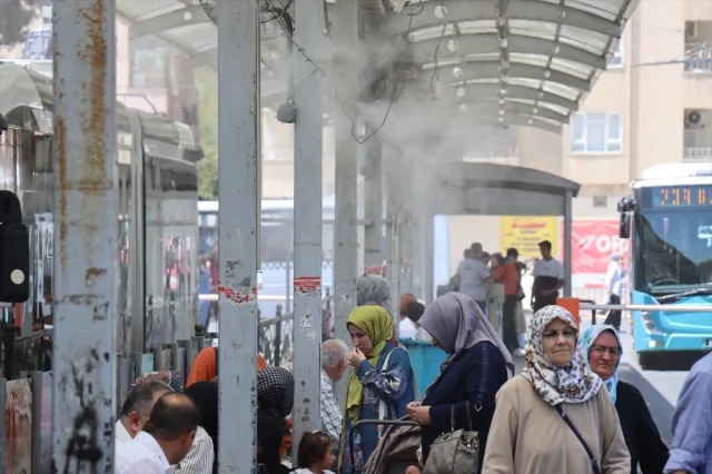 Şanlıurfa'da Kavurucu Sıcaklar Yaşamı Zorlaştırıyor