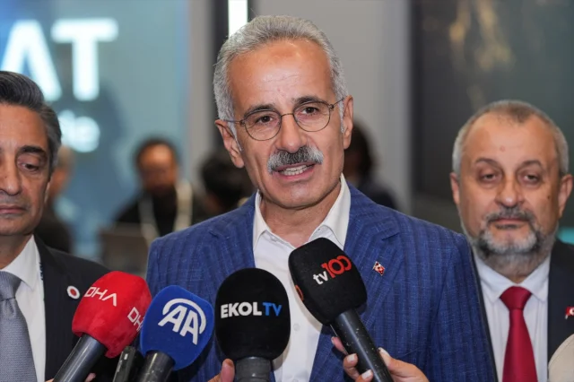 Bakan Uraloğlu'nun Katılımıyla IDEF 2025'te Savunma Sanayii Vizyonu