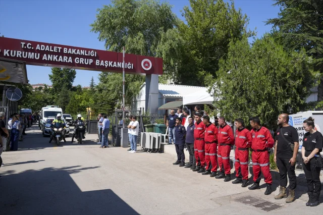 Eskişehir'deki Orman Yangını Faciasında Hayatını Kaybedenler Ailelerine Teslim Edildi