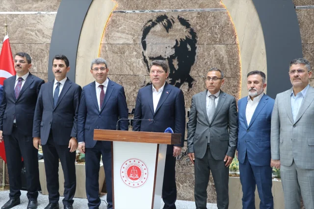 Adalet Bakanı Tunç'tan Adana'da Önemli Ziyaret ve Açıklamalar