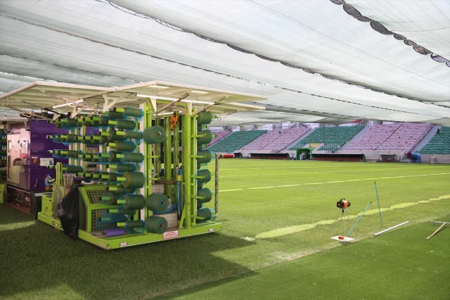 Diyarbakır ve Elazığ'daki Stadlar Aşırı Sıcaklarla Nasıl Mücadele Ediyor