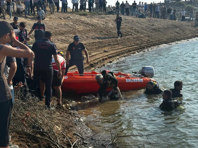 Balıkesir'de Gölete Giren Çocuklar Hayatını Kaybetti