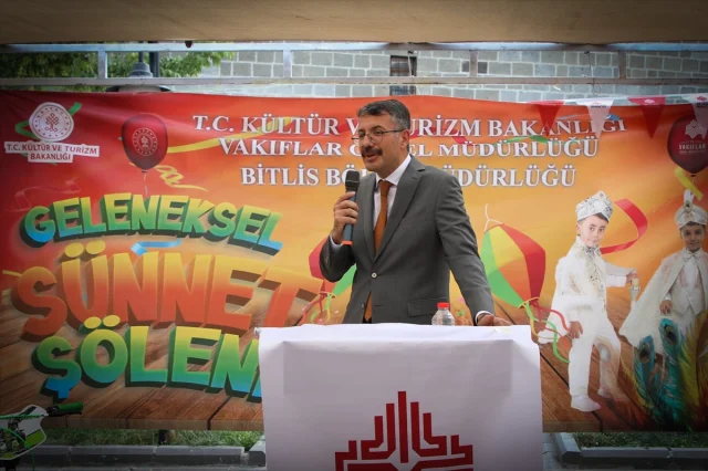 Hakkari'de Gelenekselleşen Sünnet Töreninde 24 Çocuk Sevindirildi