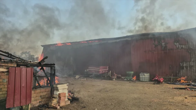 Edirne'nin Karayusuf Köyünde Yangın Felaketi