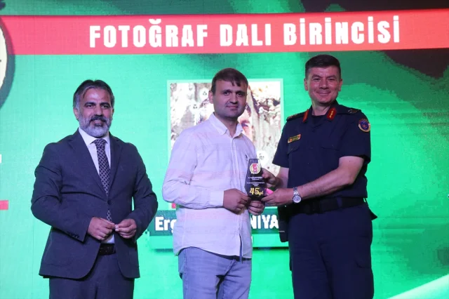 Kayseri'de Gazeteciler İçin Ödül Gecesi