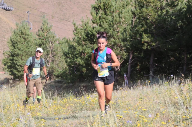 Erzurum'da Yüksek İrtifa Koşusu Sporcuları Zirveye Taşıyor
