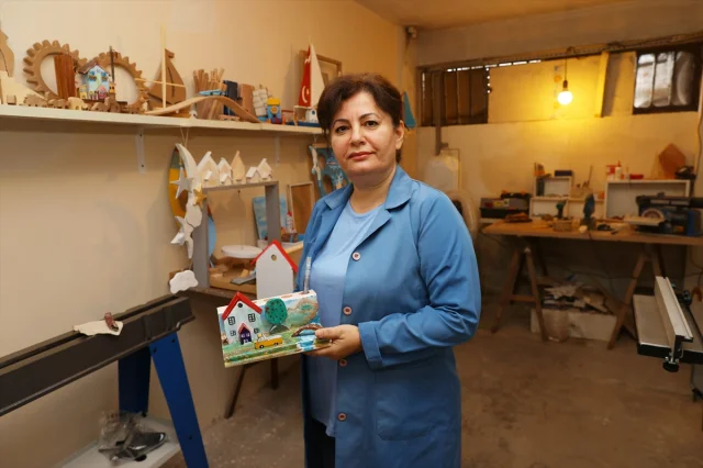 Emekli Öğretmen Ahşap Oyuncaklarla Çocuklara Yeni Ufuklar Açıyor