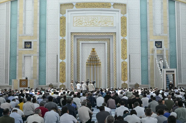 Diyanet İşleri Başkanı Erbaş Gazze'deki İnsanlık Dramına Dikkat Çekti