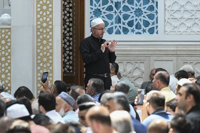 Diyanet İşleri Başkanı Erbaş Gazze'deki İnsanlık Dramına Dikkat Çekti