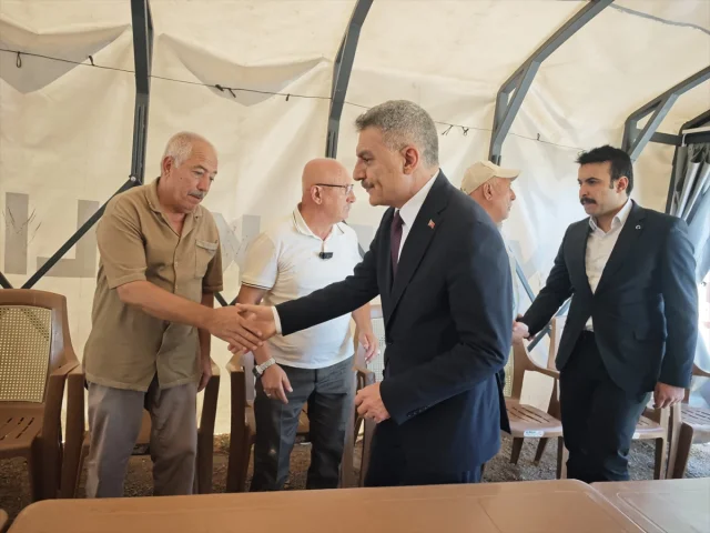 Yozgat'ta Yenifakılı Belediye Başkanı Musa Sarıaslan Trafik Kazasında Hayatını Kaybetti