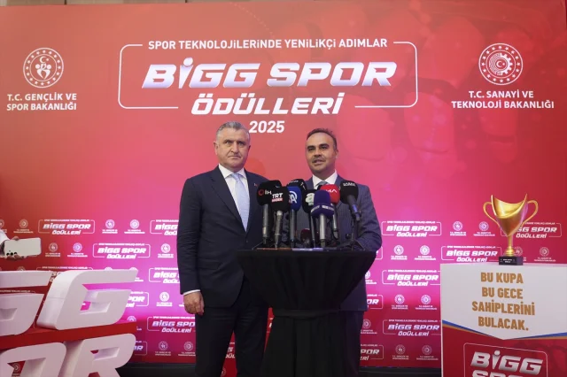 Bakan Kacır: Türk Sporunu Teknoloji ile Daha da Güçlendiriyoruz