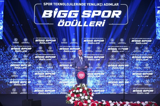Bakan Kacır: Türk Sporunu Teknoloji ile Daha da Güçlendiriyoruz