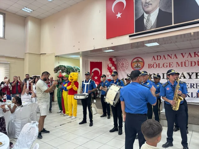 Adana'da Vakıflar Bölge Müdürlüğünden Renkli Sünnet Şöleni