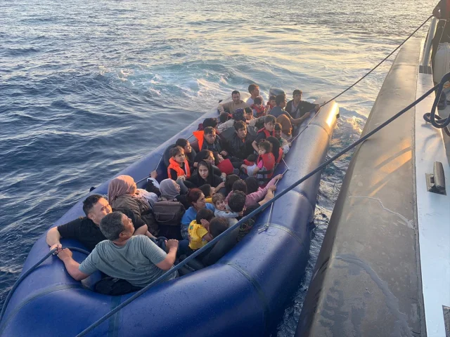 Çanakkale Kıyılarında 38 Düzensiz Göçmen Yakalandı