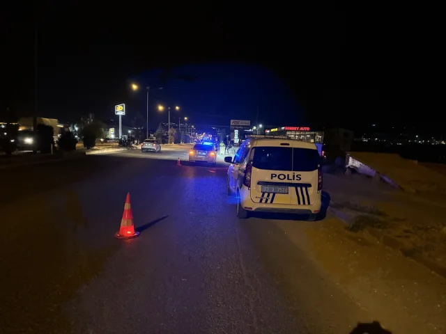 Elazığ’da Motosiklet ve Otomobil Çarpıştı Üç Kişi Yaralandı