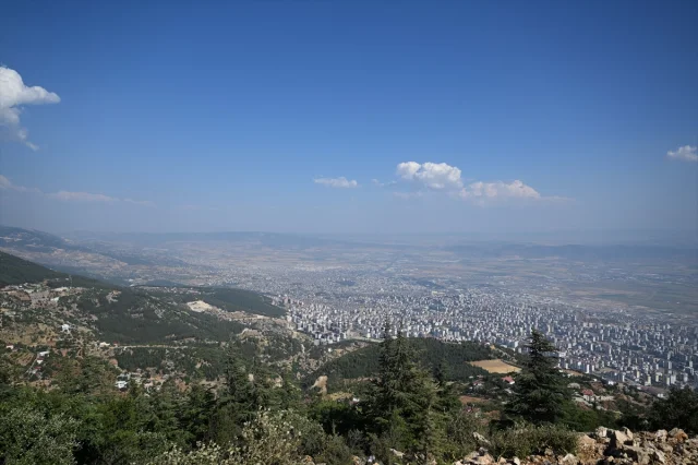 Kahramanmaraş'ta Rekor Boyutta Türk Bayrağı ve İstiklal Madalyası Anıtı Yapılıyor