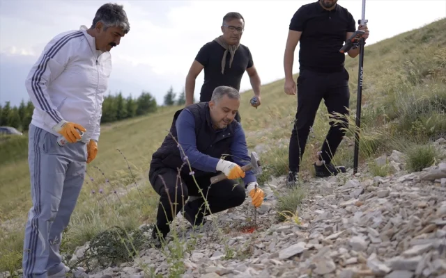 Kahramanmaraş'ta Rekor Boyutta Türk Bayrağı ve İstiklal Madalyası Anıtı Yapılıyor