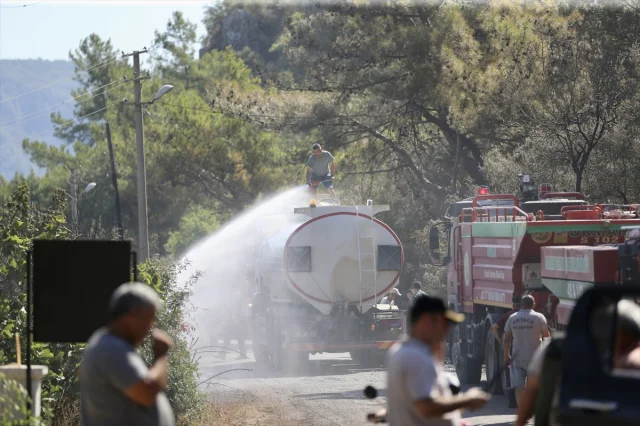 Muğla'nın Ortaca İlçesindeki Orman Yangını Kısa Sürede Kontrol Altına Alındı
