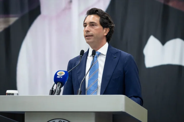 Fenerbahçe'den Tarihi Sponsorluk Anlaşması
