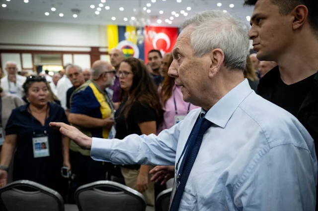 Fenerbahçe'de Gergin Toplantı: Ali Koç Aziz Yıldırım'a Yanıt Verdi