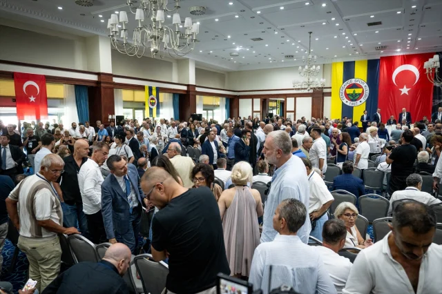 Fenerbahçe'de Gergin Toplantı: Ali Koç Aziz Yıldırım'a Yanıt Verdi