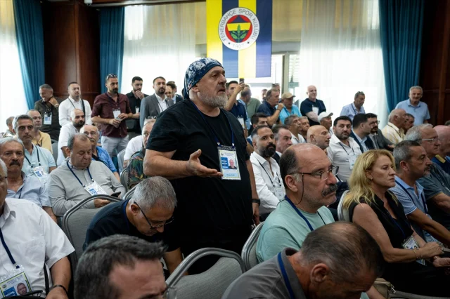 Fenerbahçe'de Gergin Toplantı: Ali Koç Aziz Yıldırım'a Yanıt Verdi