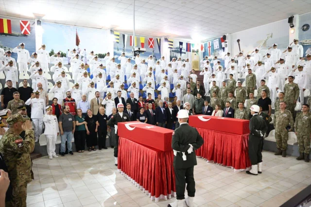 İskenderun'da Şehit Askerler İçin Duygusal Uğurlama Töreni