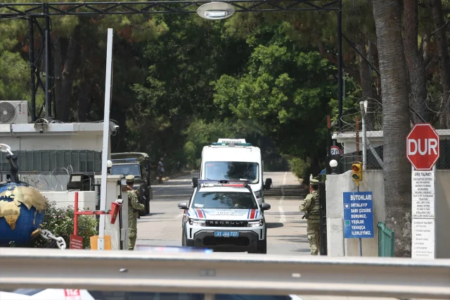 İskenderun'da Şehit Askerler İçin Duygusal Uğurlama Töreni