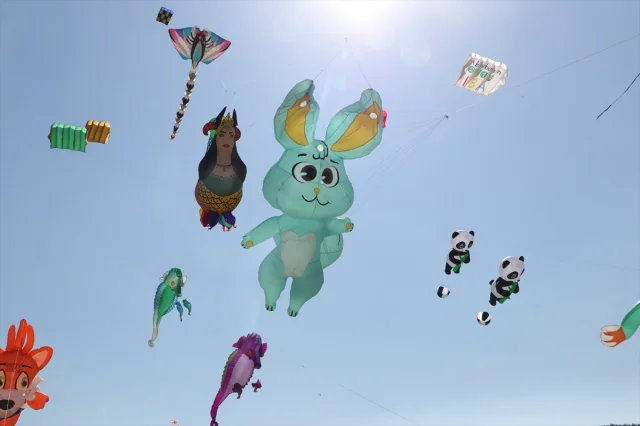 Tekirdağ'da Renkli Anlara Sahne Olan Trakya Uçurtma Festivali Başladı