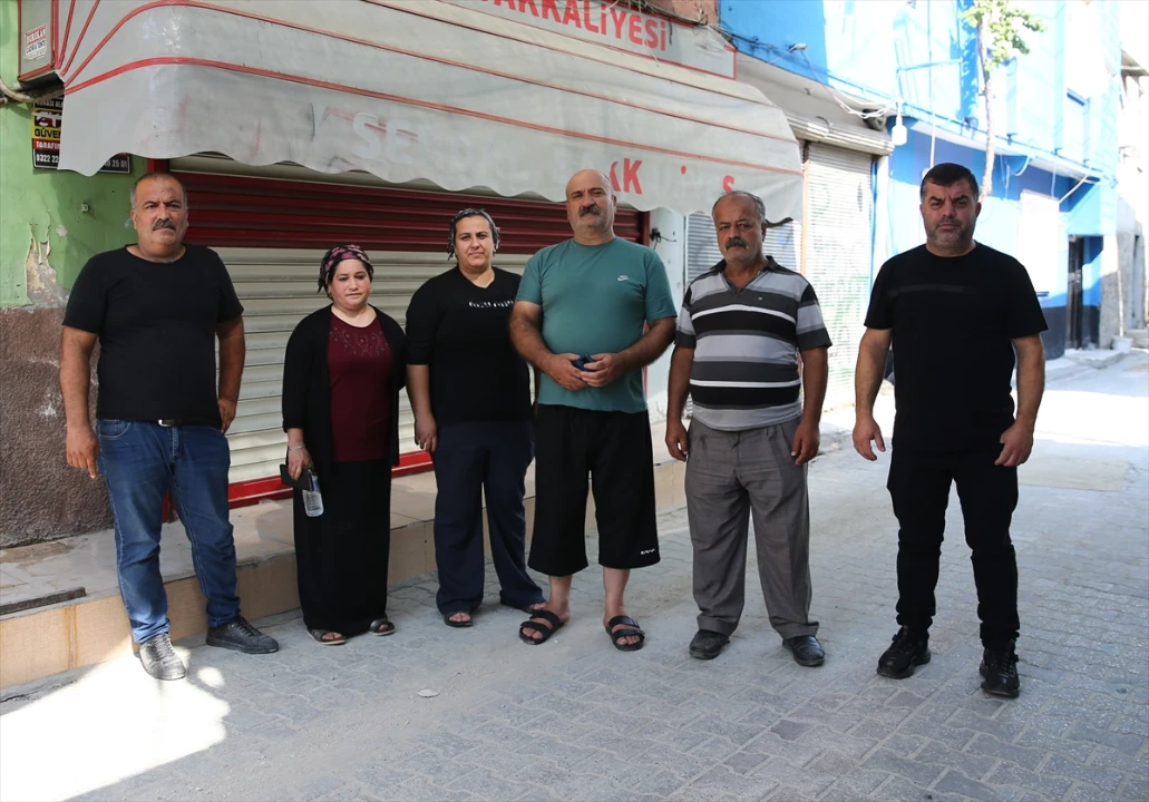 Adana'da Bakkal Sahibi Dolandırıcılık İddialarıyla Gündemde