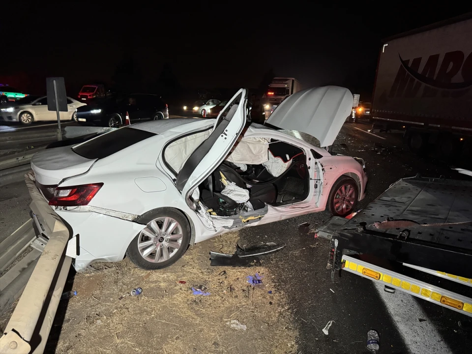 Adana'da Zincirleme Trafik Kazası: 8 Yaralı