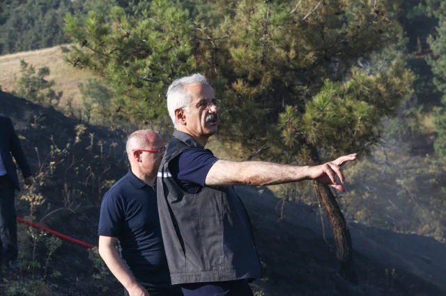 Bursa'da Yangına Havadan Müdahale: Bakan Uraloğlu'nun Kritik İncelemesi