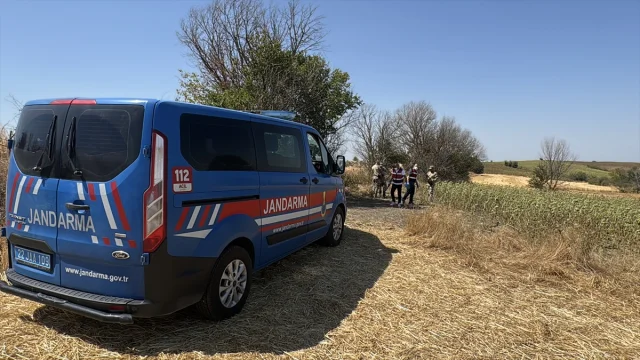 Edirne'deki Tarlada Bulunan Kadın Cesedi ve Şüpheli Gözaltında