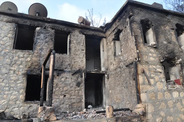 Silifke’de Büyük Mücadele ile Orman Yangını Kontrol Altında