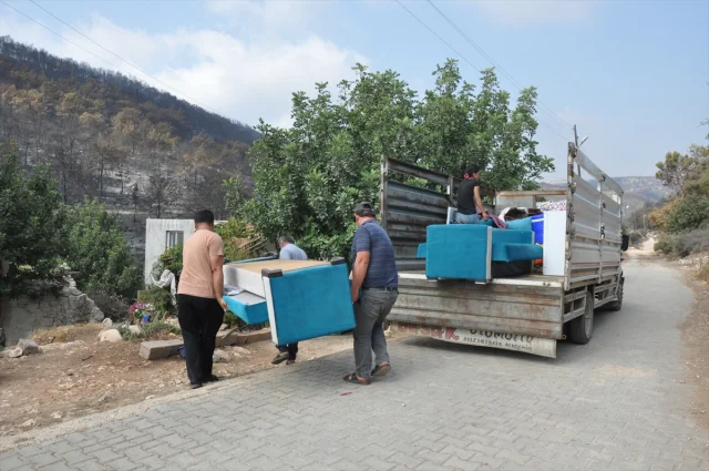 Silifke’de Büyük Mücadele ile Orman Yangını Kontrol Altında