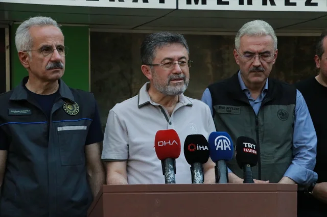 Bakan Yumaklı'dan Orman Yangınlarına Karşı Uyarı