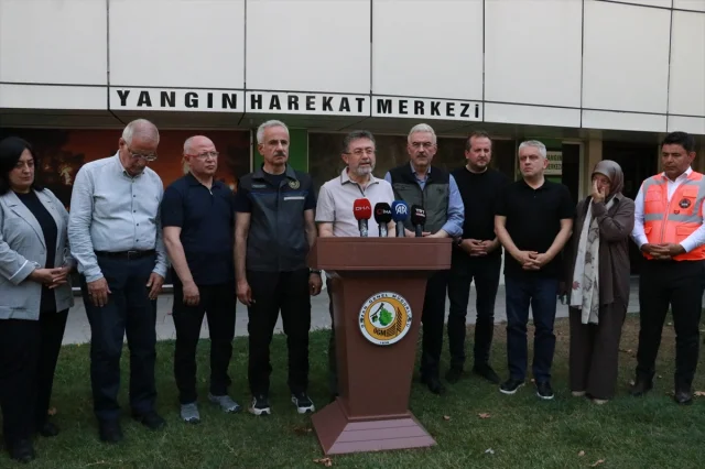 Bakan Yumaklı'dan Orman Yangınlarına Karşı Uyarı