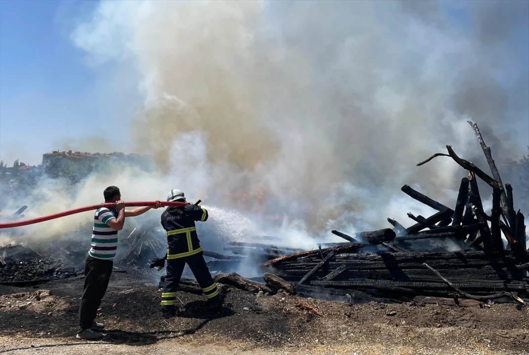 Amasya Kereste Deposu Yangını Kapsamlı Müdahale
