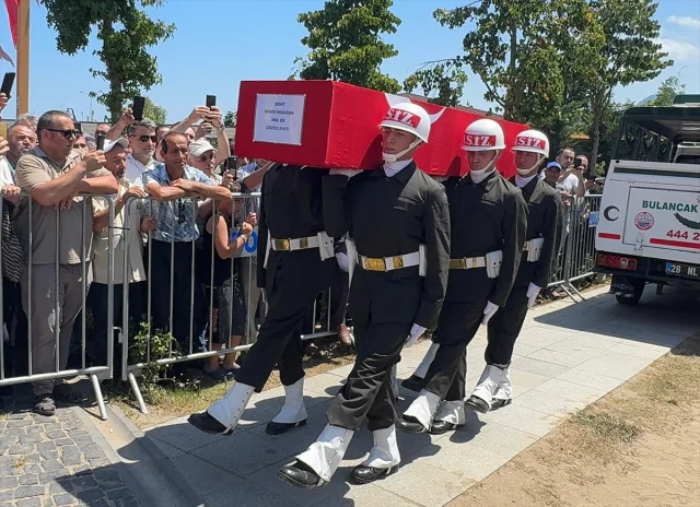 Şehit İkmal Er Semih Erdoğan Giresun'da Sonsuzluğa Uğurlandı