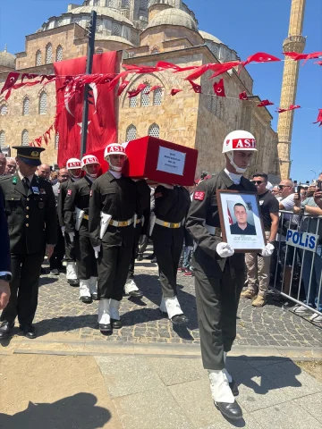 Şehit İkmal Er Semih Erdoğan Giresun'da Sonsuzluğa Uğurlandı
