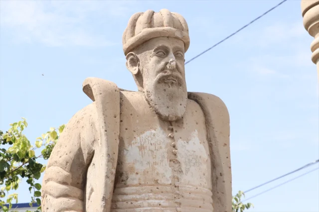 Mimar Sinan'ın Heykeline Yapılan Saldırı Sonrası Onarım Tamamlandı