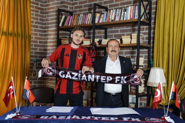 Gaziantep FK'nin Yeni Transferi Enver Kulasin Tanıtıldı