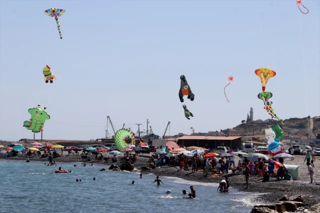 Trakya Uçurtma Festivali'nde Renkli Kareler ve Uluslararası...