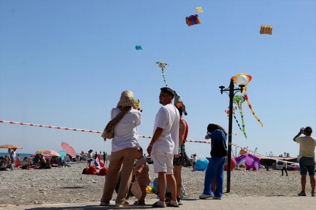 Trakya Uçurtma Festivali'nde Renkli Kareler ve Uluslararası Katılım